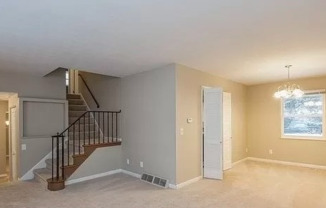 2020 ROSE ARBOR DR