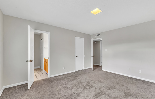 2 Bedroom Walking Distance to NCSU!