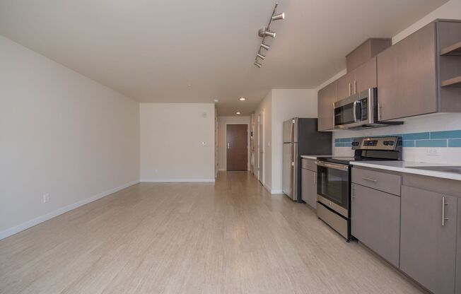 Studio, 1 bath, 456 sqft, $1,295, Unit 1105