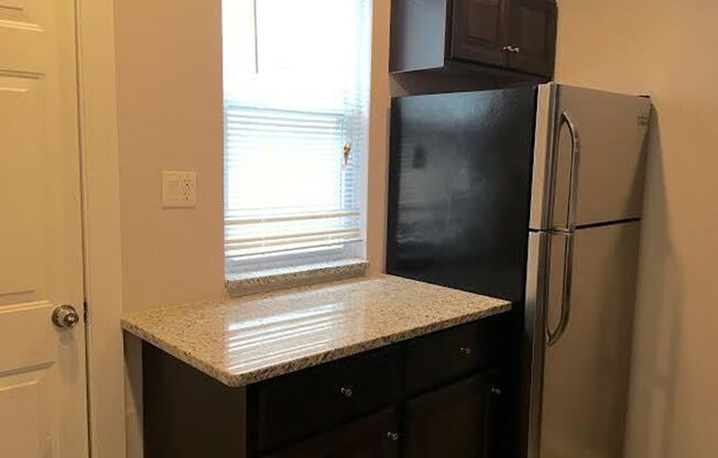 Amazing, 2BR/1BA, Updated Grays Ferry Home