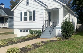 GREAT LOCATION! Charming Crescent Hill Home - 2 bedroom/1 bathroom single family home