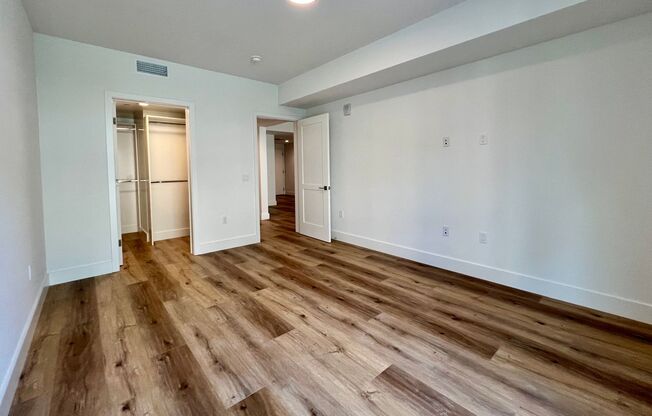 1 bed, 1 bath, 890 sqft, $3,240, Unit 210