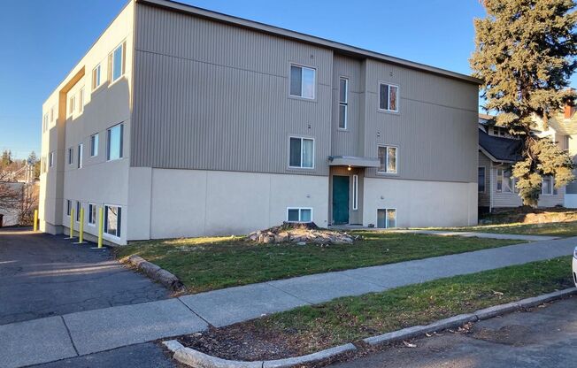 435 NE Kamiaken Street