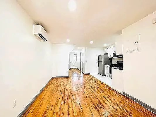 241 FOUNTAIN AVE