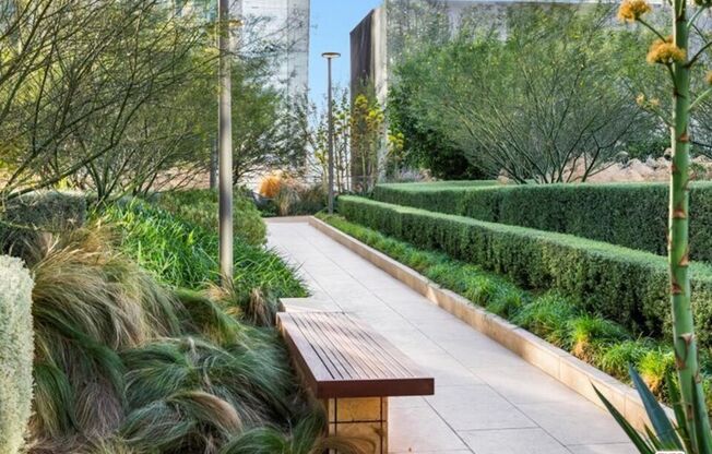 2 beds, 2 baths, 1,305 sqft, $4,800, Unit 2811