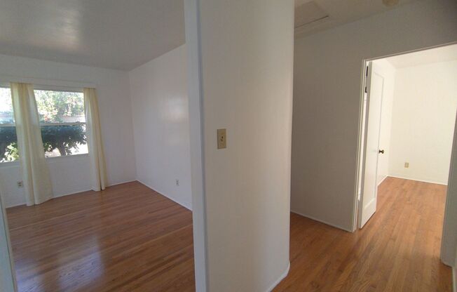 2 beds, 1 bath, $3,895