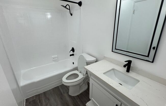3 beds, 1 bath, 1,250 sqft, $2,398, Unit 309