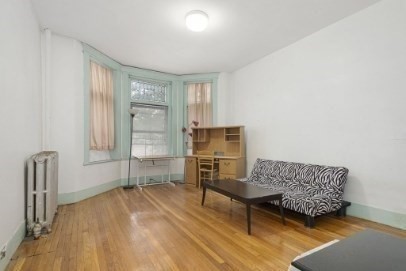 4 beds, 1 bath, 1,048 sqft, $3,800, Unit 1