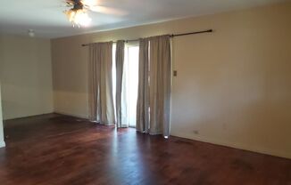 2 beds, 1 bath, $775