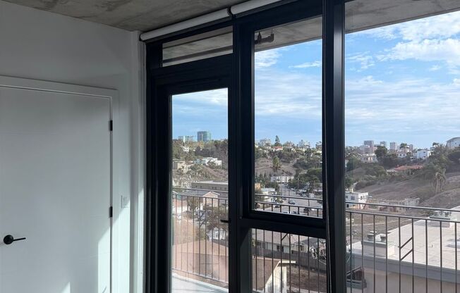 2 beds, 2 baths, 816 sqft, $4,295, Unit 405