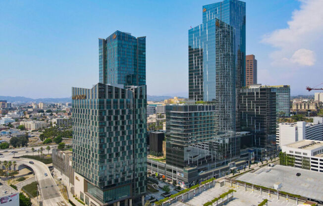 2 beds, 2.5 baths, 1,720 sqft, $5,500, Unit 2406