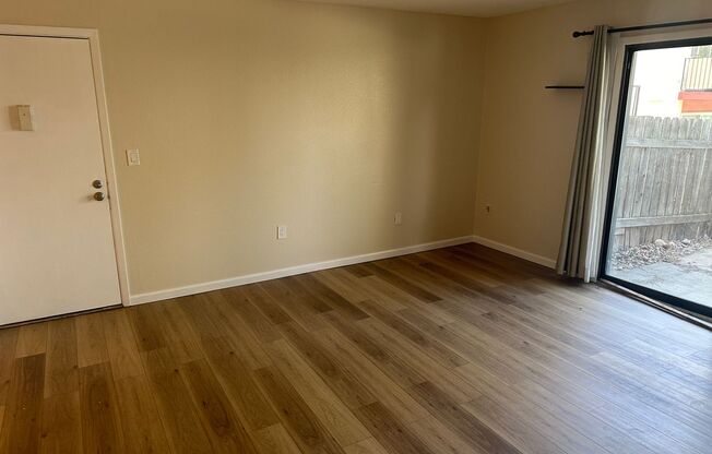 Clean 3 bedroom, 2 bathroom condo in Westminster!