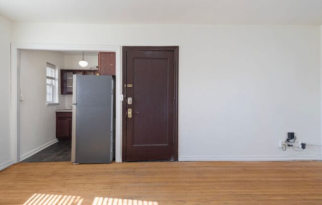 1 bed, 1 bath, 413 sqft, $795, Unit 30