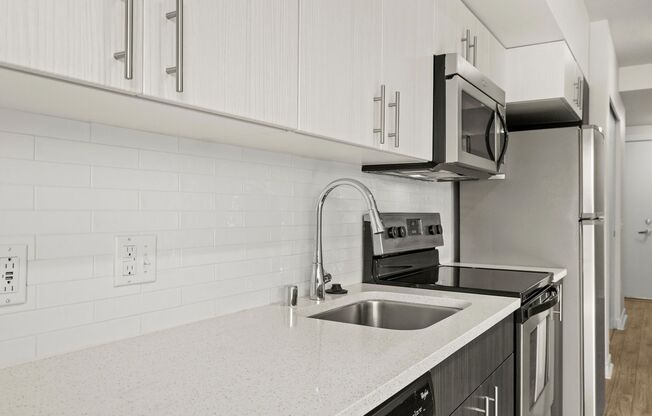 1 bed, 1 bath, 498 sqft, $1,725, Unit 428