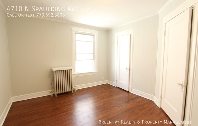 4710 N Spaulding Ave