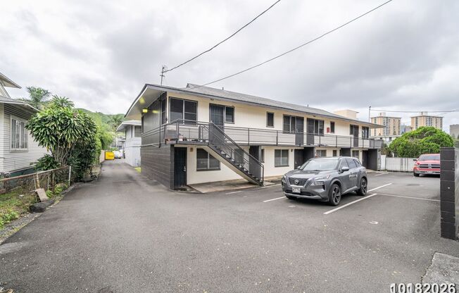 1719 Nuuanu Ave.