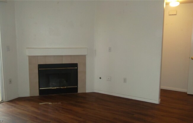 855 North STEPHANIE Street