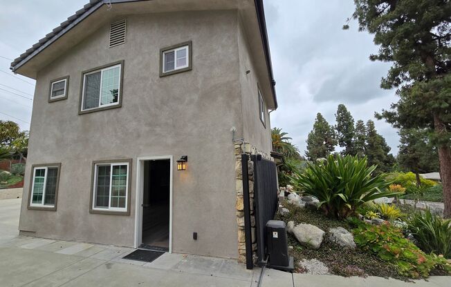 Fantastic 2 Bed, 2.5 Bath ADU unit in Sunny Hills