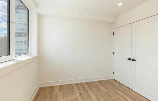 2 beds, 2 baths, $1,825, Unit Unit 502