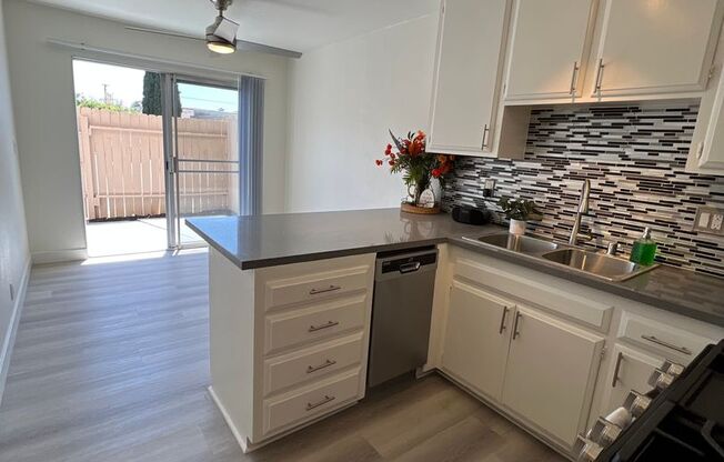 1 bed, 1 bath, 900 sqft, $2,172, Unit 381-18