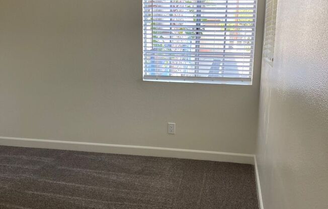 2 beds, 2 baths, 970 sqft, $2,395, Unit 014