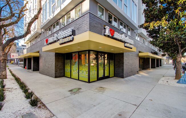 Studio, 1 bath, 430 sqft, $1,850, Unit 812