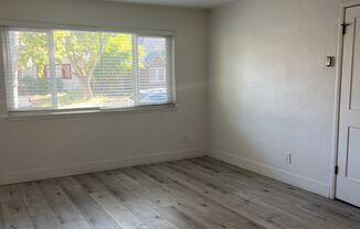 2 beds, 1 bath, 700 sqft, $1,795, Unit 6