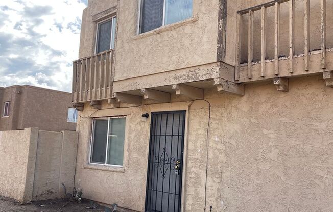 48th St and Broadway, Remodeled 3 bed, 1 bath, Water, sewer, trash included