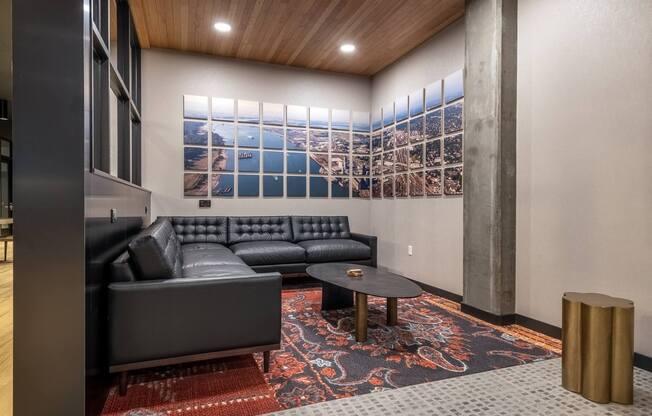 Resident Hub Lounge - Coen & Columbia