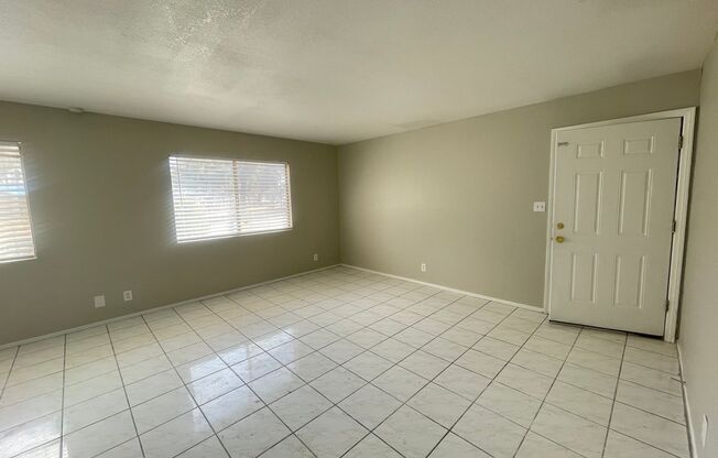FULLY REMODELED 3 BEDROOM, 1 BATHROOM HOUSE
