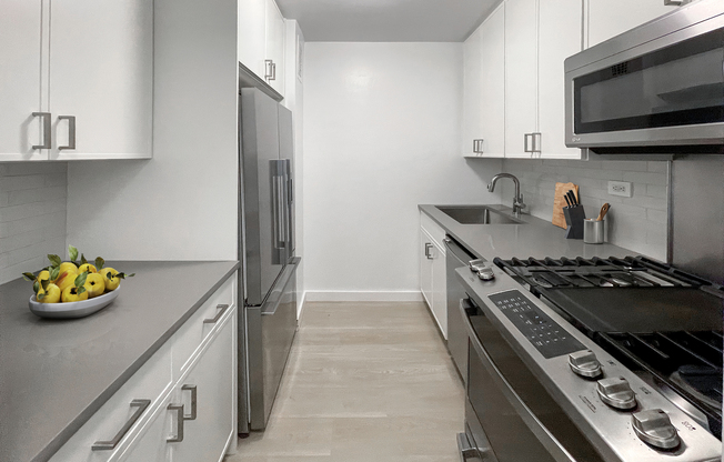 1 bed, 1 bath, $5,250, Unit 8B