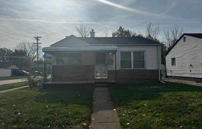 3 beds, 1 bath, $1,245