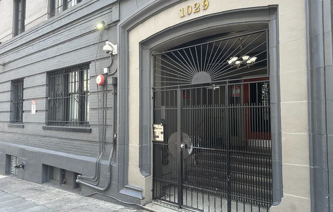 1029 GEARY ST