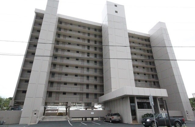 Secured Building -Studio, 1 Bath, 1 Parking-All Utilities Included!