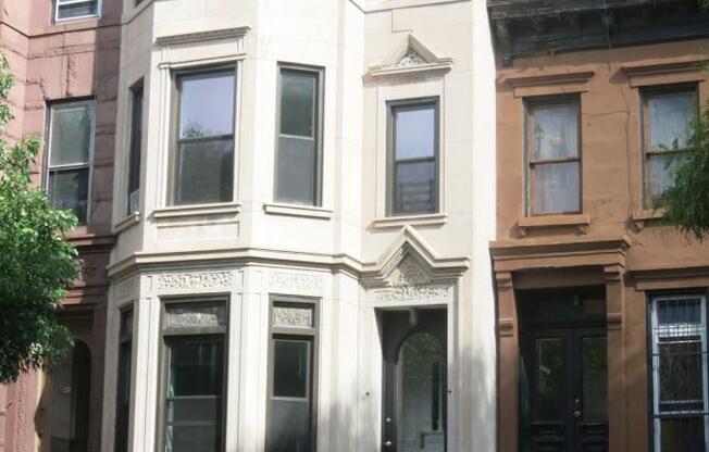 233 DECATUR ST