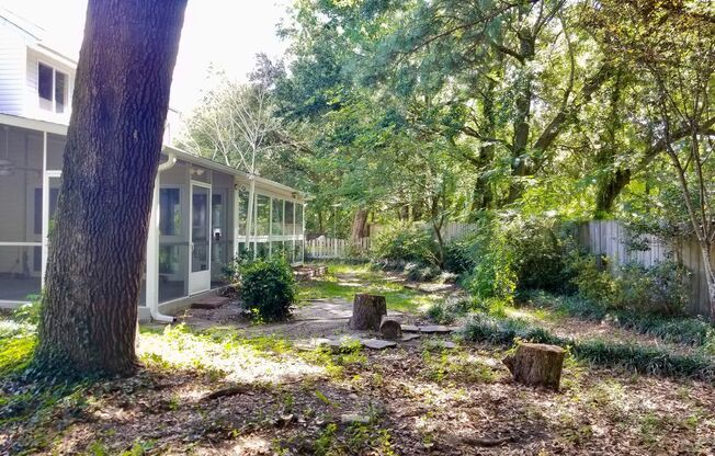 4 beds, 2.5 baths, $3,300