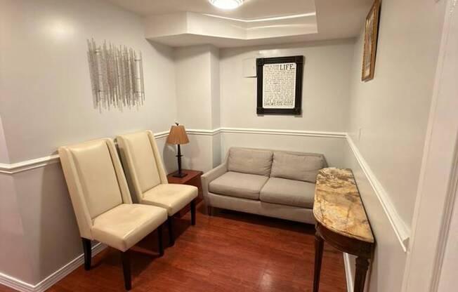 1 bed, 1.5 baths, 660 sqft, $6,500, Unit 227