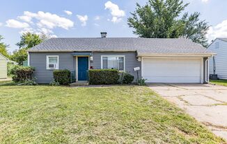 2 Bedroom 1 Bathroom home located in Champaign- Available in October!