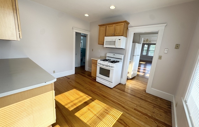 26 EMERALD ST