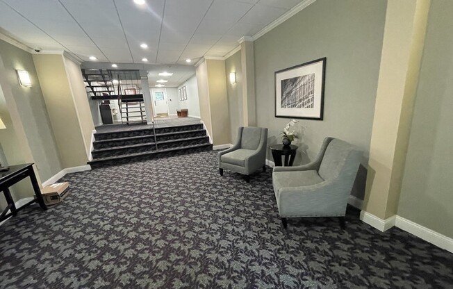 44 BROADLAWN PARK