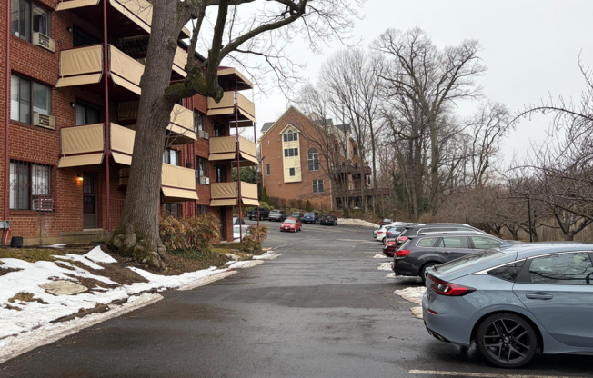 1575 N Colonial Terr #104-Y