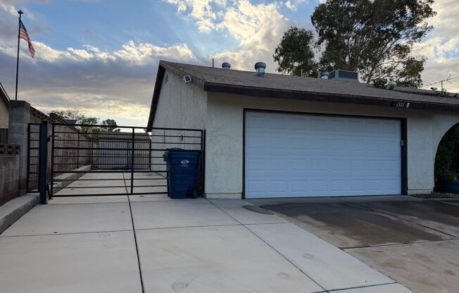 Boulder City with RV Parking!