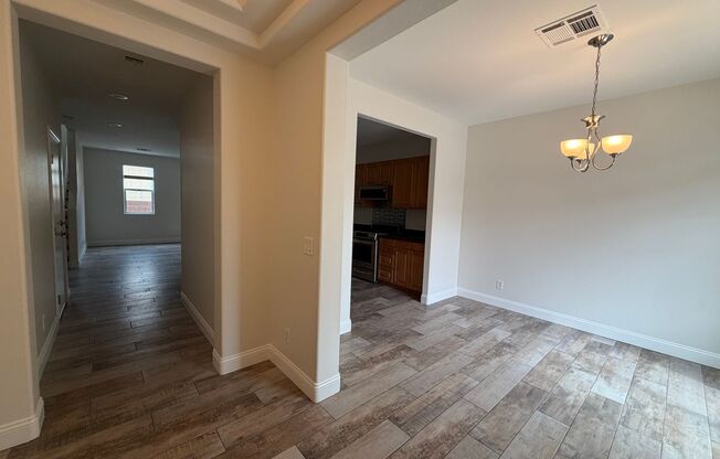 4 beds, 3 baths, $2,295