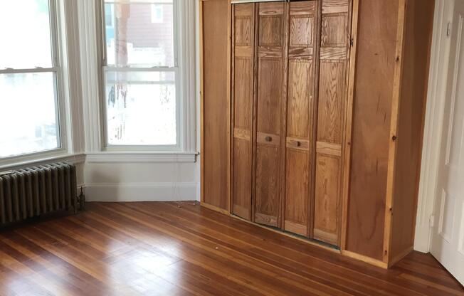10 Lincoln Ave.