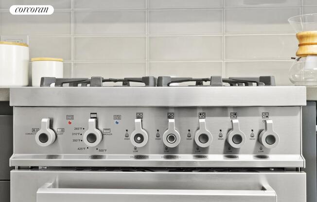 2 beds, 2 baths, $8,095, Unit 810N