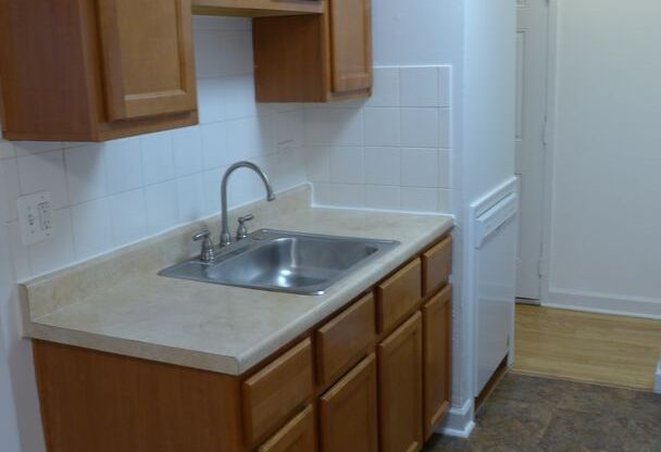 1 bed, 1 bath, 635 sqft, $1,595, Unit 503