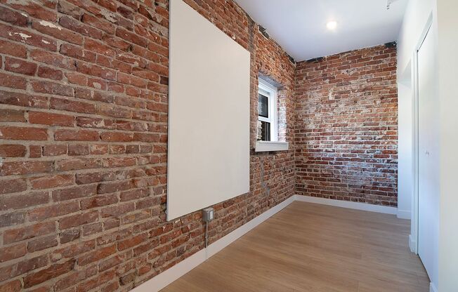 Studio, 1 bath, 223 sqft, $2,180, Unit 301