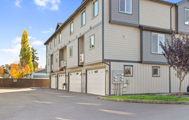 Rainier View Court Townhomes
