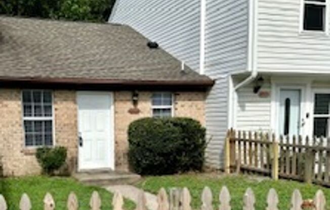 Single-Level Townhouse with Fenced Backyard