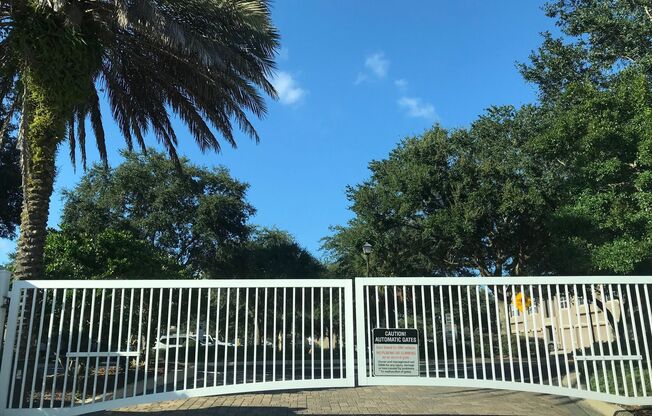 2 beds, 2 baths, $1,625, Unit Unit 1006